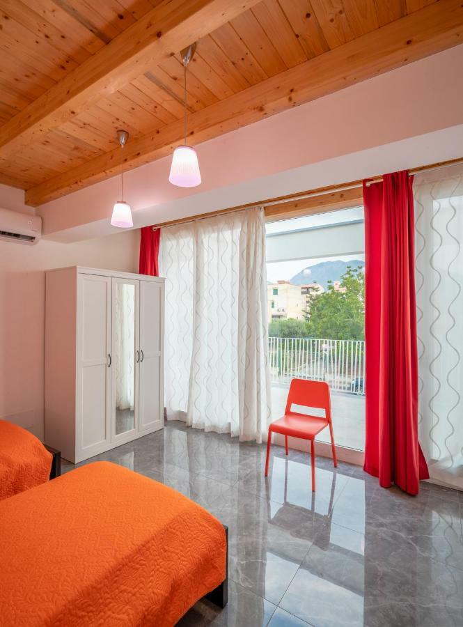 Arricampati Apartments Villa & Bringo Car Rental 카리니 외부 사진